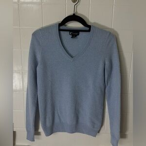 C by Bloomingdale’s 100% 2 ply Cashmere Light Blue V-Neck Sweater Size XS